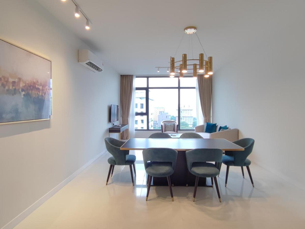 Pavillion Embassy Service Apartment By Autumn Suites Premium Stay Kuala Lumpur Bagian luar foto