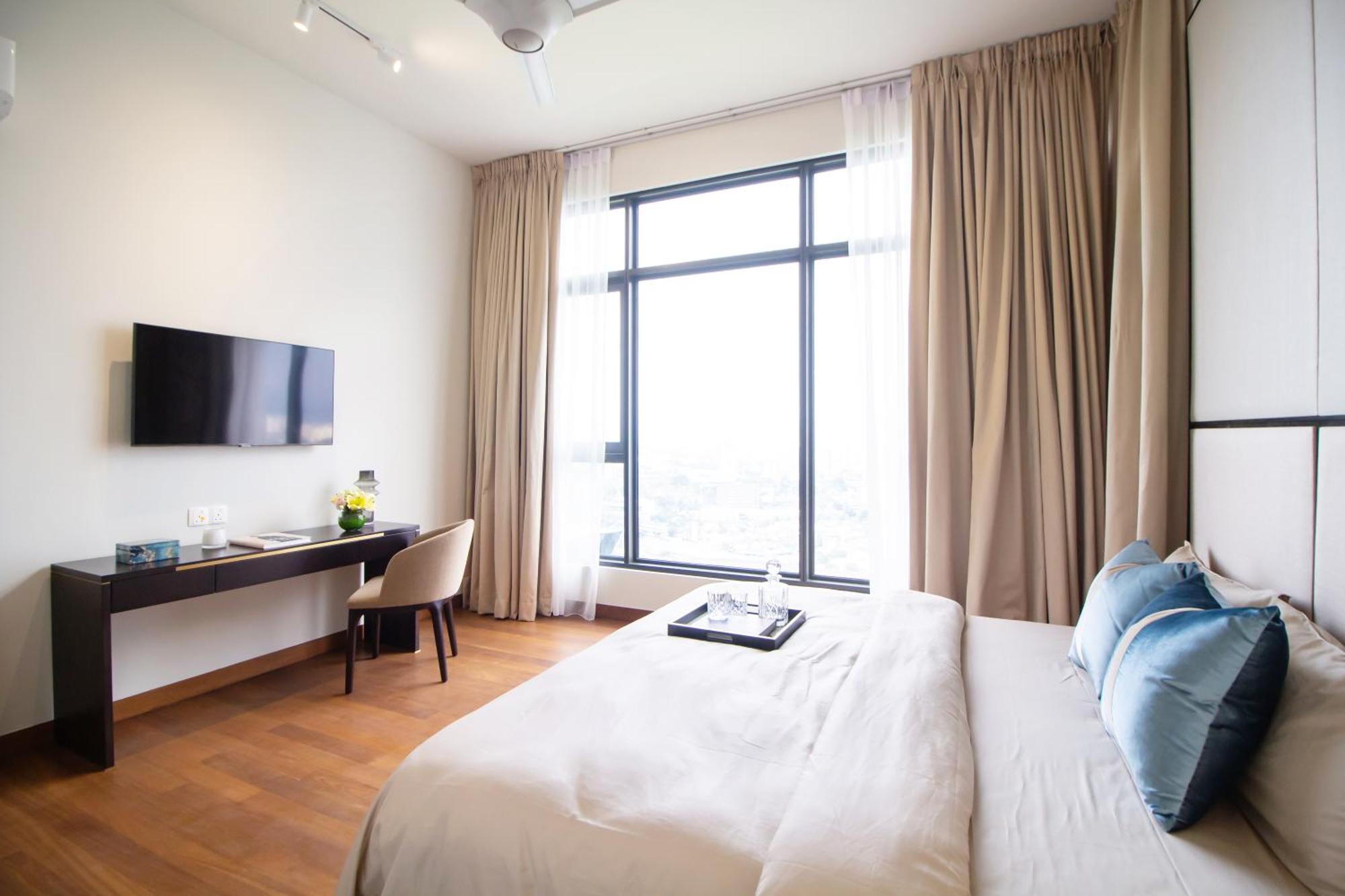Pavillion Embassy Service Apartment By Autumn Suites Premium Stay Kuala Lumpur Bagian luar foto