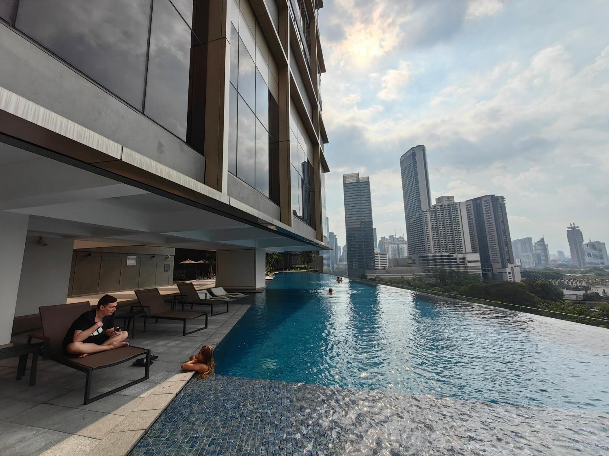 Pavillion Embassy Service Apartment By Autumn Suites Premium Stay Kuala Lumpur Bagian luar foto